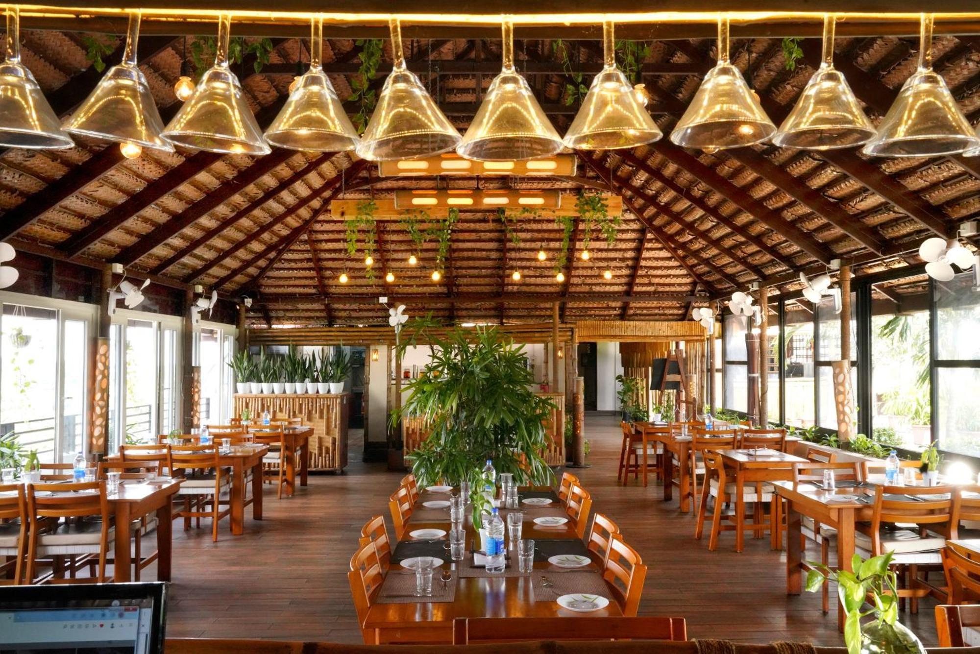 Kga Elite Continental Hotel Tiruvalla Dış mekan fotoğraf