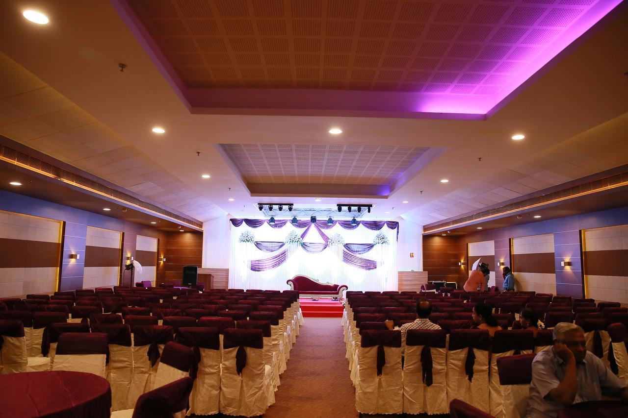 Kga Elite Continental Hotel Tiruvalla Dış mekan fotoğraf