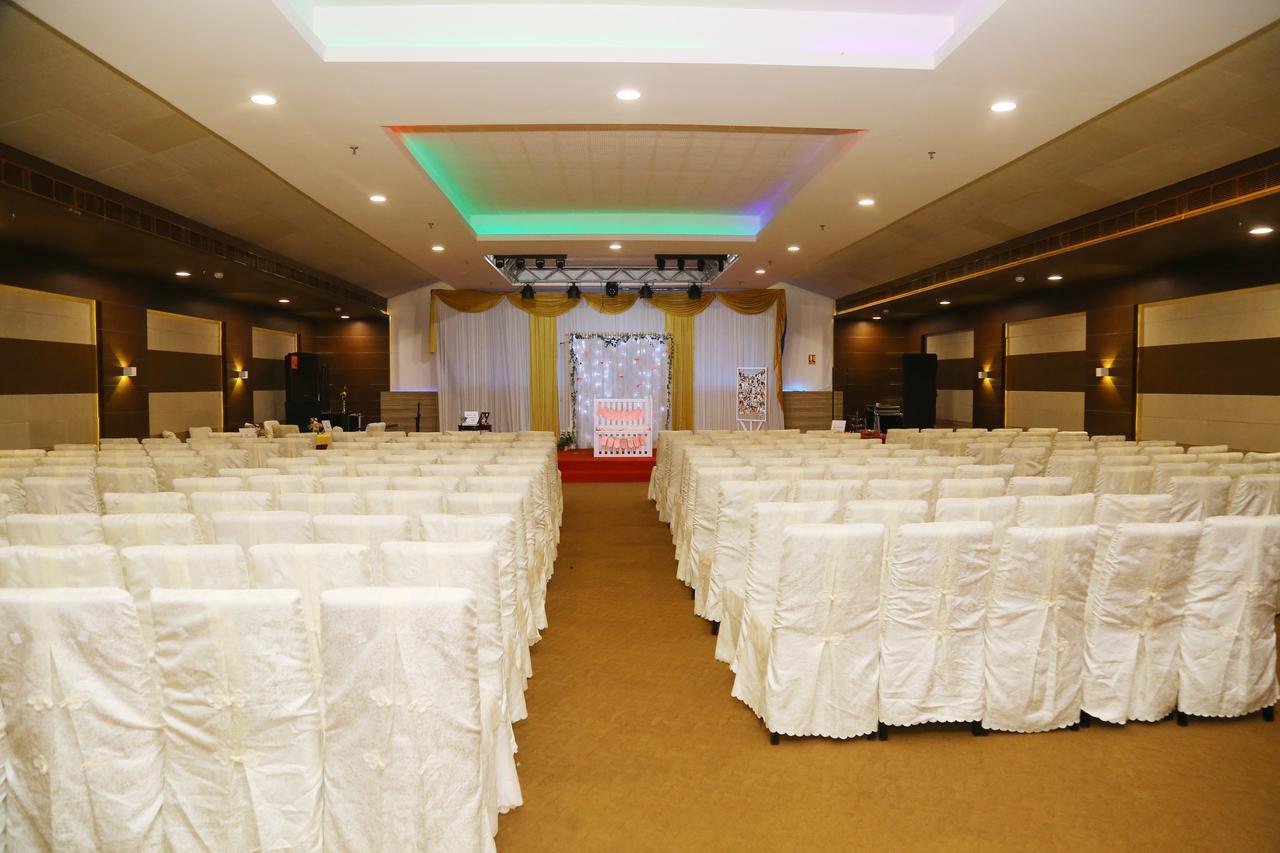 Kga Elite Continental Hotel Tiruvalla Dış mekan fotoğraf