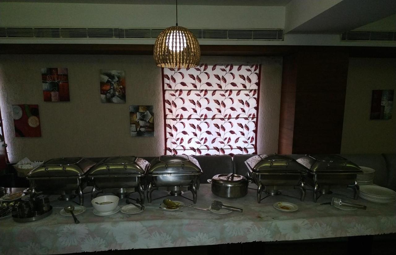 Kga Elite Continental Hotel Tiruvalla Dış mekan fotoğraf